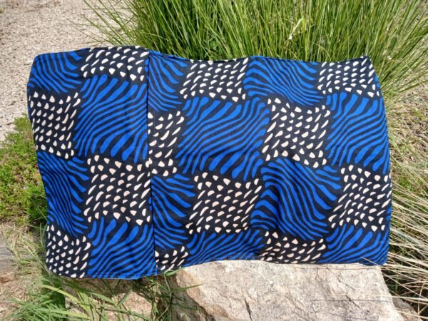 20250609_113553 Housse coussin Fleur bleu et blanc