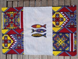 Set de table jaune et bordeaux
