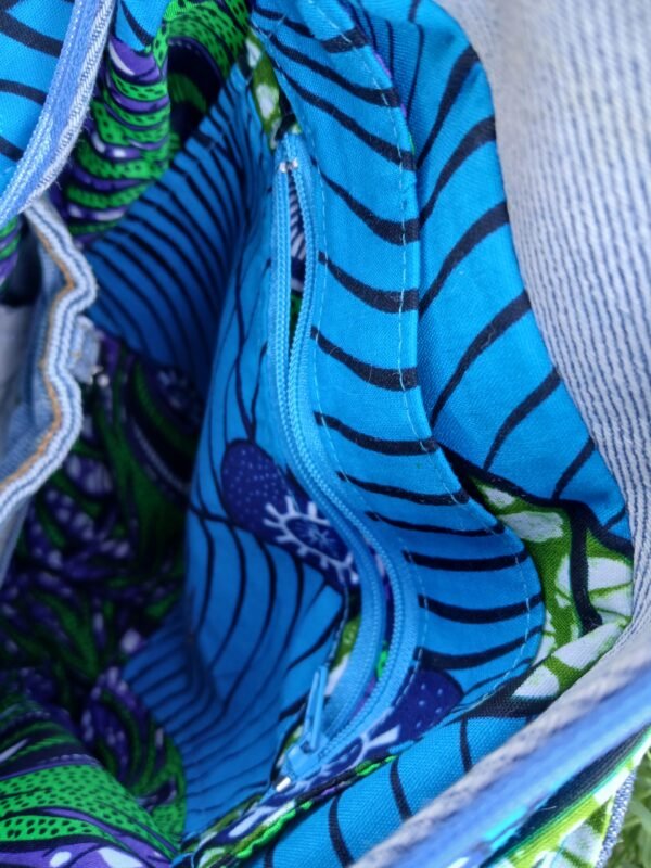 20250701_175453 Sac Patchwork carrés Wax turquoise et jean