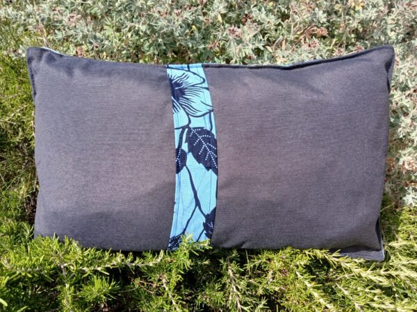 20250827_114133 Housse coussin Portrait chat bleu ciel