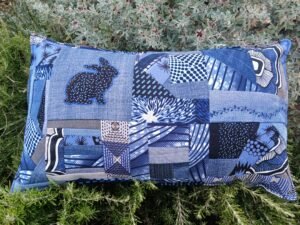 Housse coussin Lapin bleu