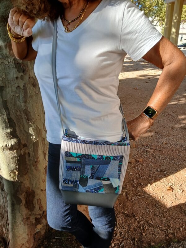 20250929_165429 Sac velours gris déco feuille