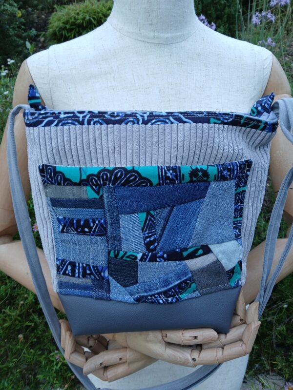 20250930_083549 Sac velours gris déco feuille