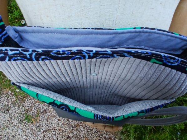 20250930_083857 Sac velours gris déco feuille