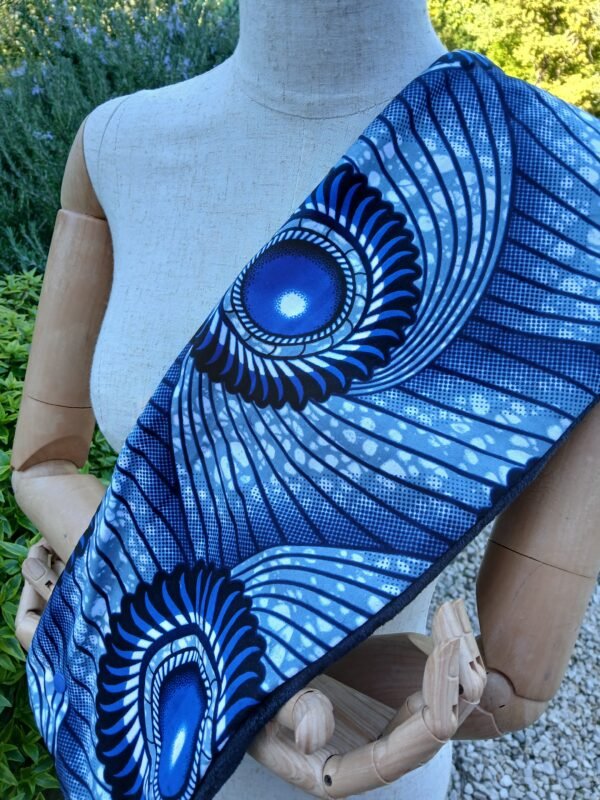 Cache cou bleu, gris et bleu roi