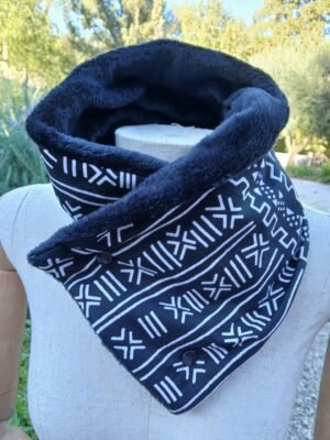 Cache cou noir motifs blancs 2