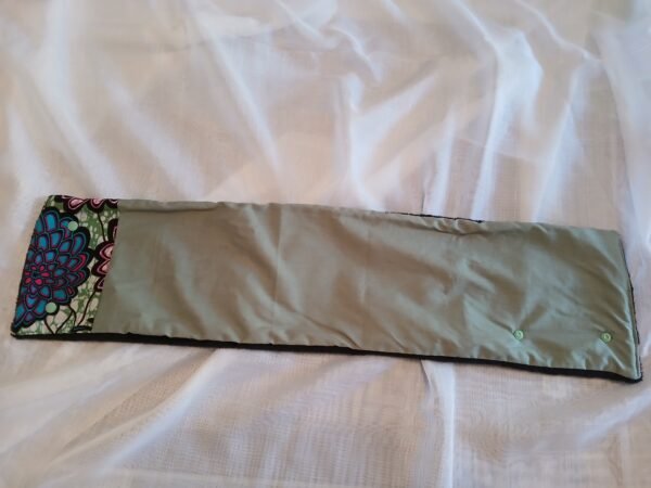 Cache cou Uni vert et Wax  fleur bleue