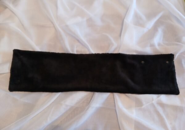 Cache cou bleu et turquoise, olives noires