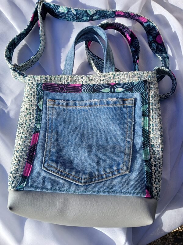 20260129_153541 Sac poche brodée logo Chat