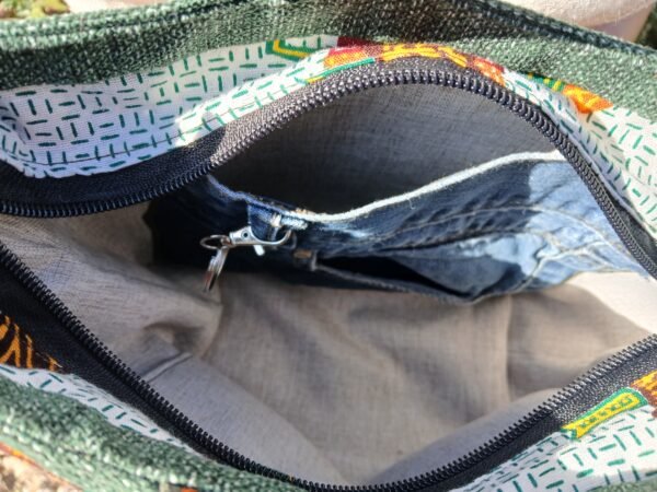 20260217_104641 Sac poche simili brodée Chat