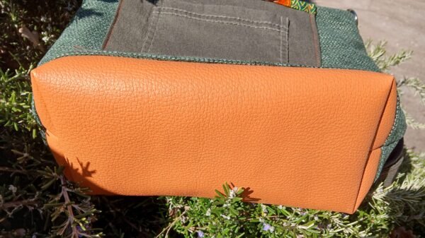 20260217_110855 Sac poche simili brodée Chat