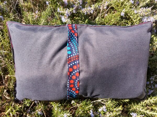 Housse coussin papillon rouge et bleu